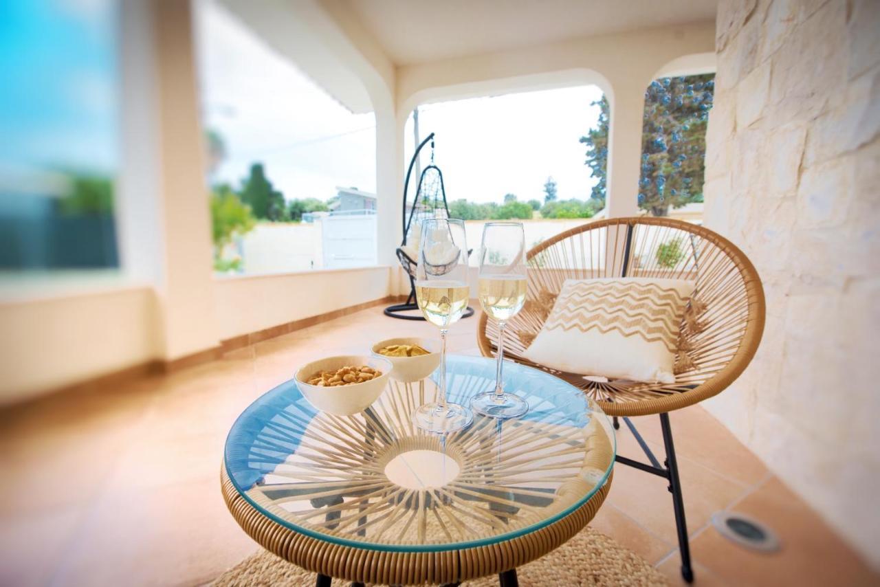 Villa Etoile - Charme & Relax With Pool Авола Екстериор снимка
