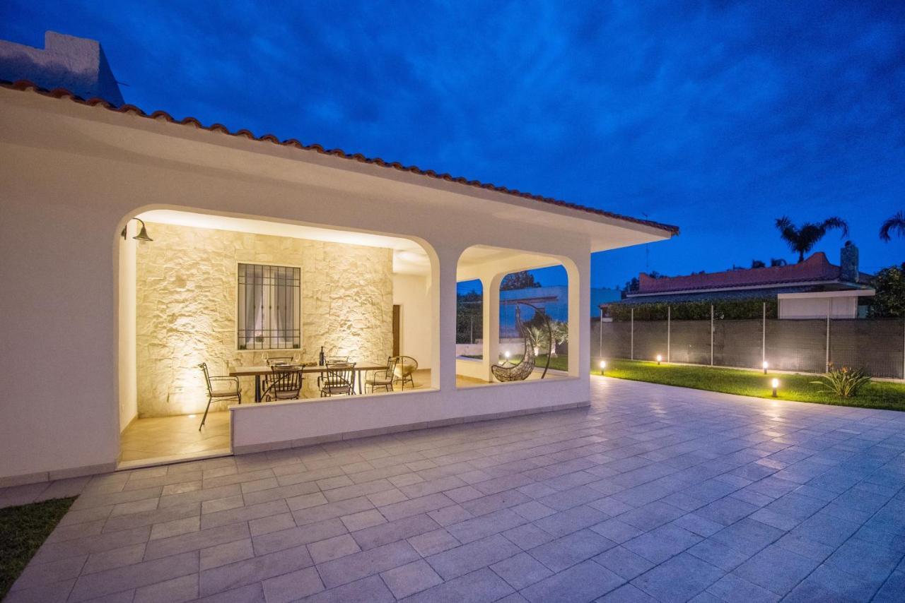 Villa Etoile - Charme & Relax With Pool Авола Екстериор снимка